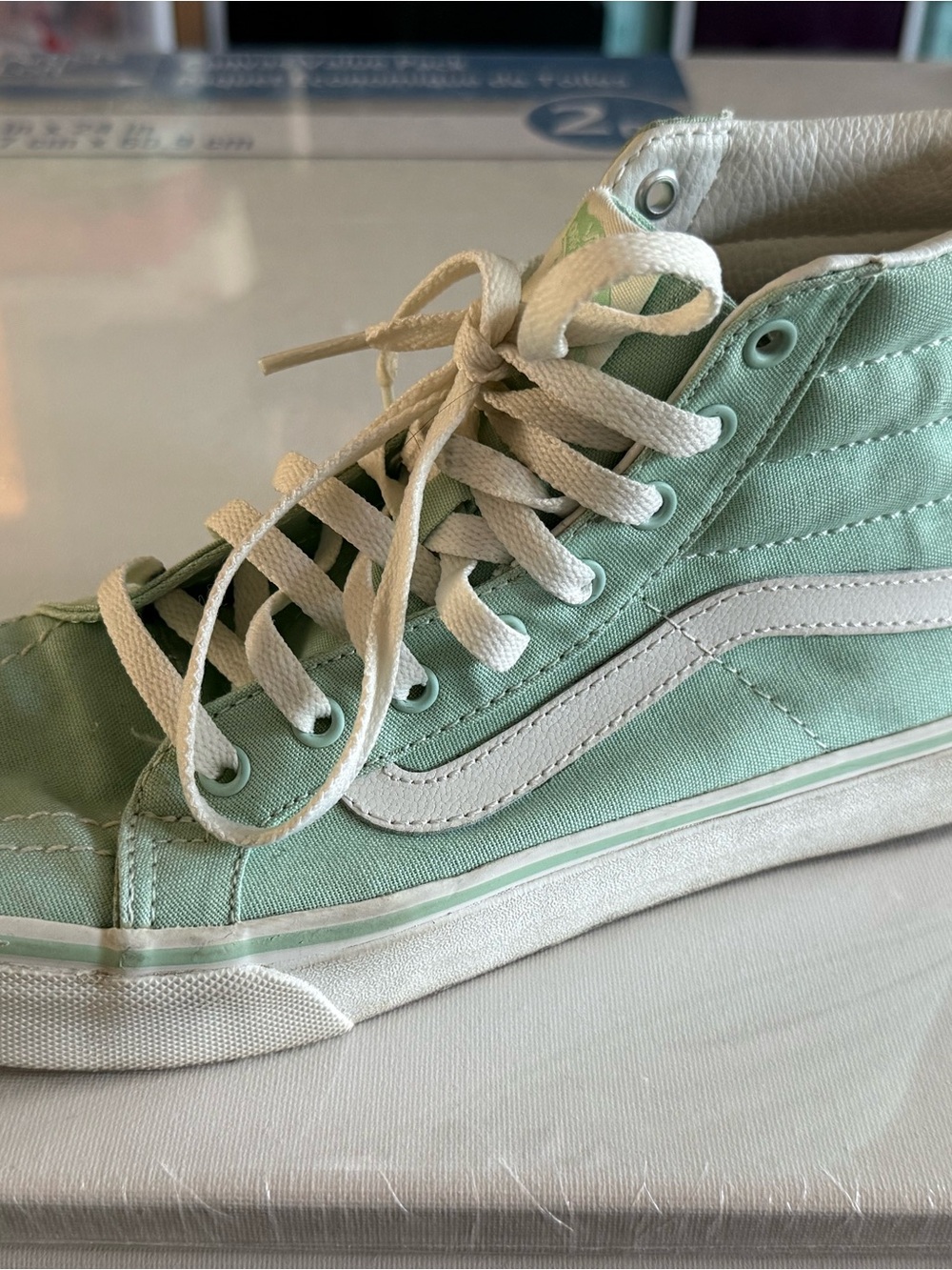 AMPUTEE-ONE LEFT SHOE Vans Mint Green Canvas High-Top Sneakers with White Stripe